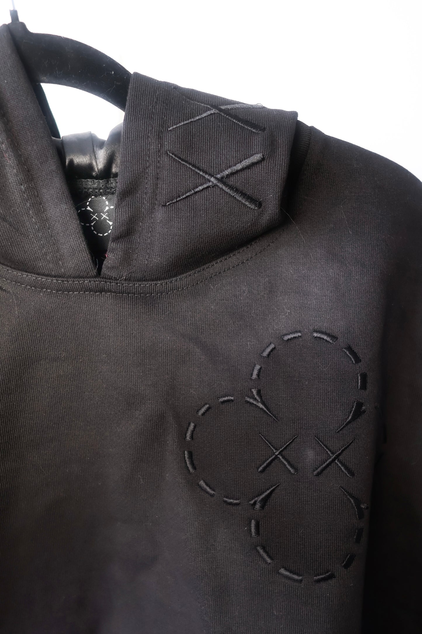 Stone Pullover Hoodie - Black